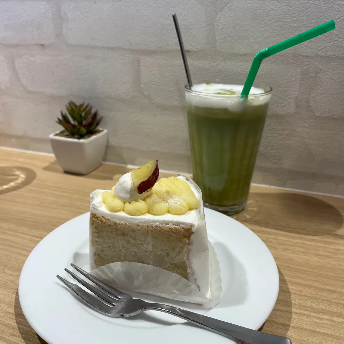 Cafe Patisserie Pechenye